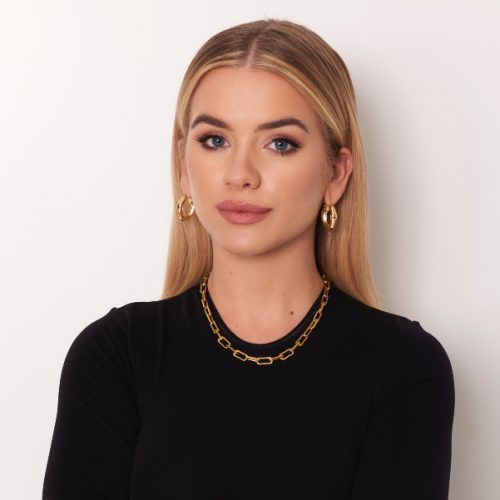 6772c0b1e7659e04489101c3_Grace-Beverley